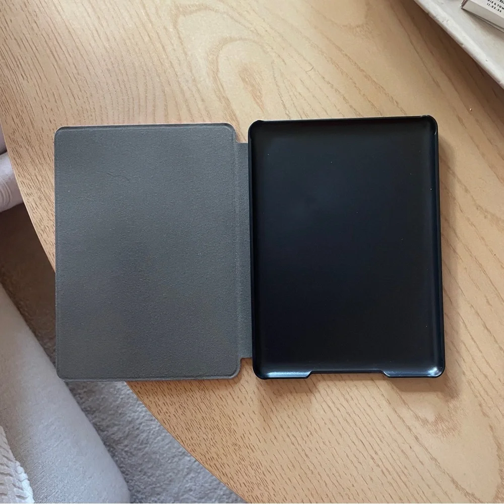 Page the Shop Kindle Case (Paperwhite 11th Gen - 2021)
